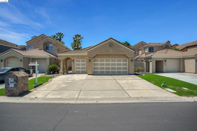 Welcome to 1952 Cherry Hills Dr., an updated 2-bedroom - photo 2