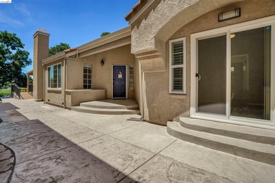 Welcome to 1952 Cherry Hills Dr., an updated 2-bedroom - photo 3