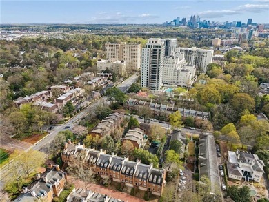 Elegant townhome located in the perfect Buckhead location!