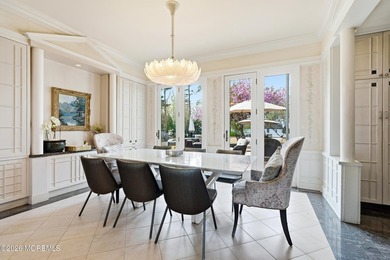 Custom-built luxury estate set on an extraordinary park-like - photo 11