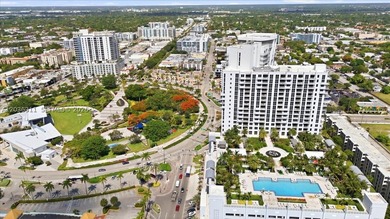 Experience modern urban living at CIRC Residences in the heart - photo 3