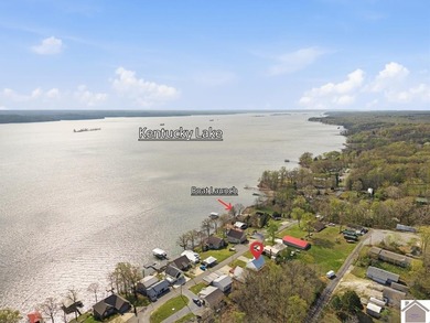 Looking for a lake house getaway? This newly renovated home has - photo 3