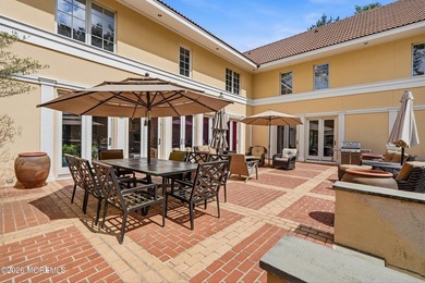 Custom-built luxury estate set on an extraordinary park-like - photo 27