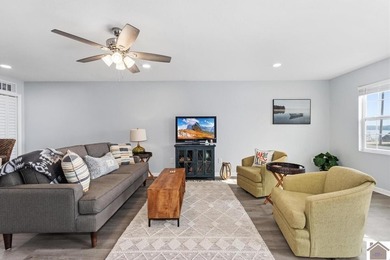 Looking for a lake house getaway? This newly renovated home has - photo 7