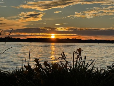 Experience one of Gull Lake's most extraordinary waterfront - photo 7