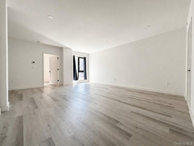 Huge 1 bedroom 2 full bathroom unit that can easily be converted - photo 4