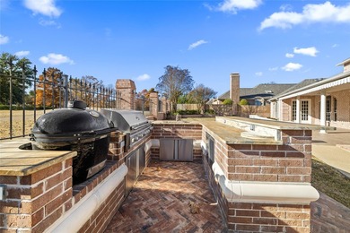 Experience the pinnacle of refined living in this meticulously - photo 35