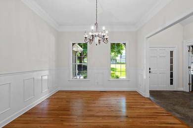 Beautiful, spacious home offering comfort, flexibility and - photo 10