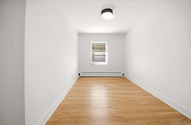 Brick, large single family recently renovated in move-in - photo 13