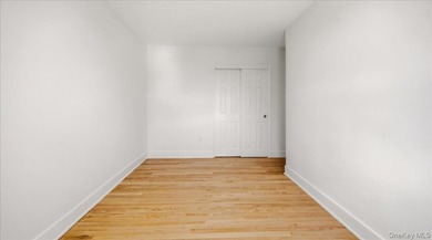 Brick, large single family recently renovated in move-in - photo 14