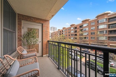 22 Ave At Port Imperial 204 - photo 20