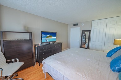 Must-See Spacious 2-Bedroom, 2-Bathroom Condo with Stunning