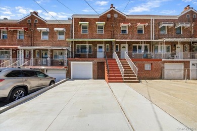 Brick, large single family recently renovated in move-in - photo 22