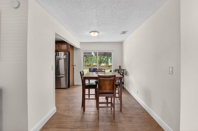 Welcome home to this beautifully updated 3 bedroom 2 bathroom - photo 6