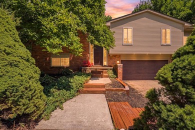 Move right into this beautifully updated 4-bedroom, 2.5-bath - photo 1