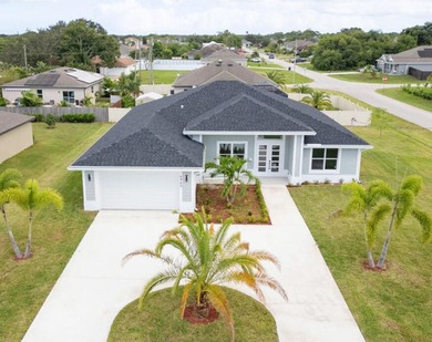 Step inside and fall in love! This brand-new corner lot home - photo 1