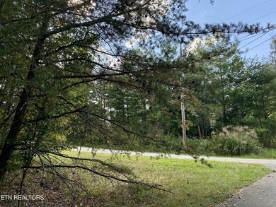 Prime 0.37-acre buildable lot near the golf course in Fairfield - photo 8