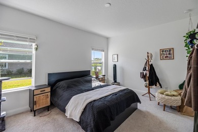 Welcome home to this beautiful 3-bedroom, 2-bath residence - photo 13