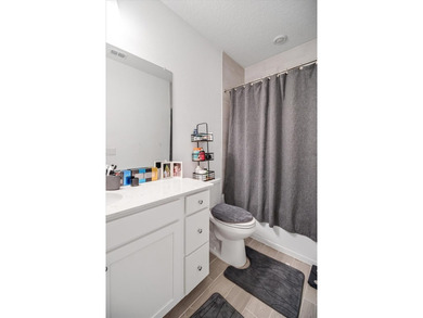 Welcome home to this beautiful 3-bedroom, 2-bath residence - photo 16