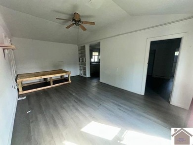 NEW PRICE! INCREDIBLE INCOME PRODUCING PROPERTY WITH 11 UNITS ON - photo 31