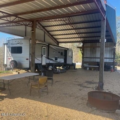 Turnkey hunting properties with this level of infrastructure - photo 2