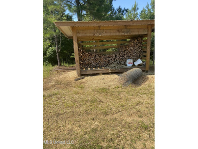 Turnkey hunting properties with this level of infrastructure - photo 5