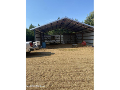 Turnkey hunting properties with this level of infrastructure - photo 8