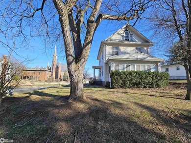 Lake Home For Sale in Burlington, Iowa