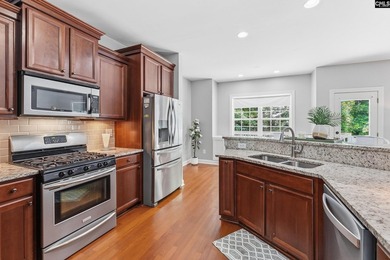 Welcome home to this beautiful 4-bedroom, 2 full bath, 2 half - photo 10