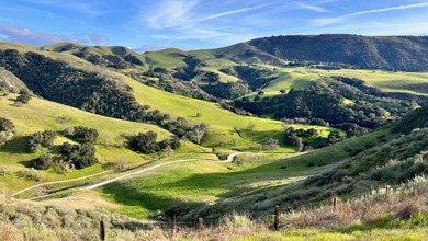 Set on a scenic ridge with panoramic views encompassing historic - photo 4