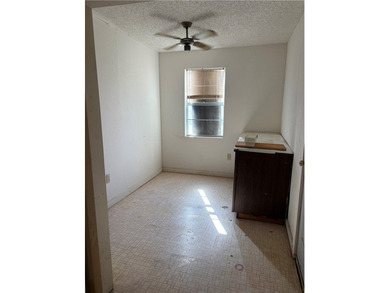 Must see!! Investor opportunity! Prime location near downtown - photo 12