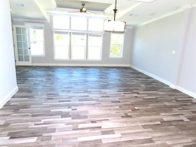 This never lived in Palm Harbor Black Diamond model home is - photo 12