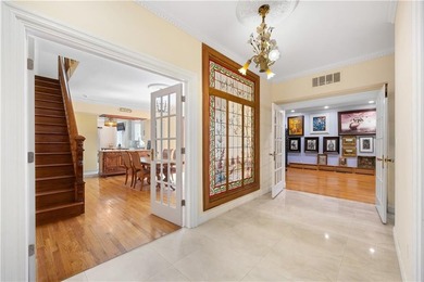 Discover this stunning one-family detached home on a 40x100 lot - photo 13