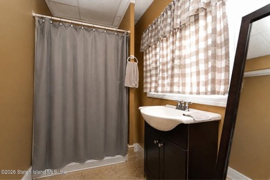 Welcome to 39 Pelton Avenue, a charming detached 2-bedroom - photo 13