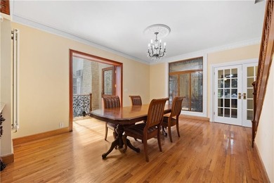 Discover this stunning one-family detached home on a 40x100 lot - photo 15
