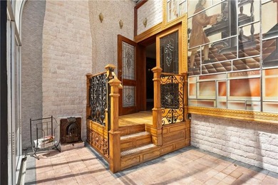 Discover this stunning one-family detached home on a 40x100 lot - photo 21