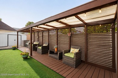Welcome to 39 Pelton Avenue, a charming detached 2-bedroom - photo 23