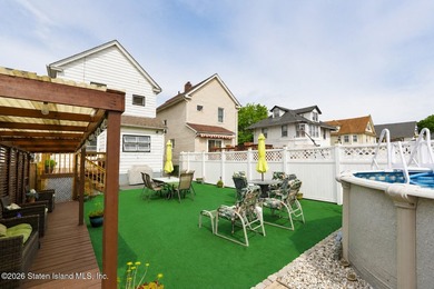 Welcome to 39 Pelton Avenue, a charming detached 2-bedroom - photo 26