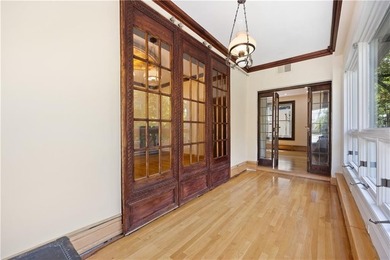 Discover this stunning one-family detached home on a 40x100 lot - photo 29
