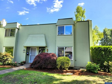 Great Buy In West Salem! Stunning remodeled condominium w/3