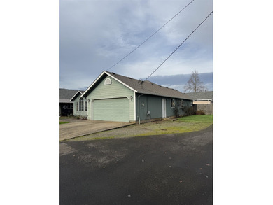 Accepted Offer with Contingencies. Single-level home in South