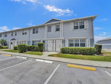 Amazing 3 Beds/2.5 Baths townhouse in Arrowhead Golf & Tennis - photo 1