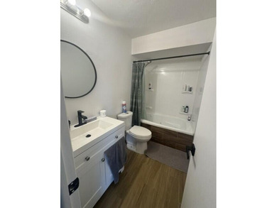 Amazing 3 Beds/2.5 Baths townhouse in Arrowhead Golf & Tennis - photo 9