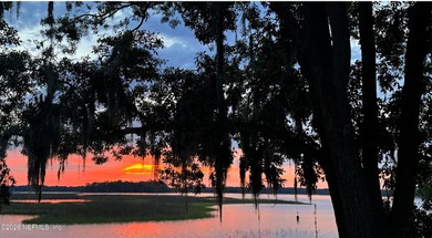 Multiple Offers.Waterfront Retreat on Private Island! Tucked - photo 9