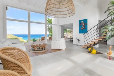 Discover this exceptional contemporary villa offering stunning - photo 13