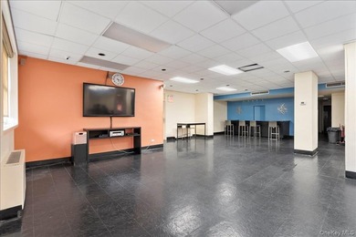 Rare Opportunity Luxury 2 Bedroom Deluxe Coop . Centrally - photo 14