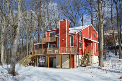Mill Pond Home For Sale in Bushkill Pennsylvania