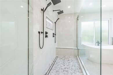 Offered for the first time by its original owner, this - photo 33