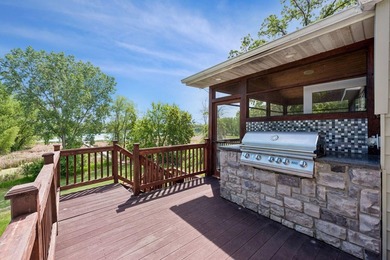 Welcome to your ultimate waterfront oasis on highly sought-after - photo 39