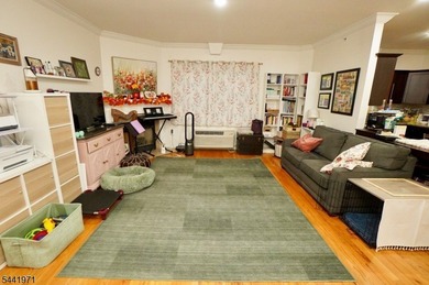 PRICE TO SELL: Maximize your living space in this exceptionally - photo 2